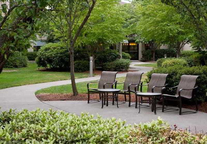 Courtyard By Marriott Portland Hillsboro Hotel Exterior photo
