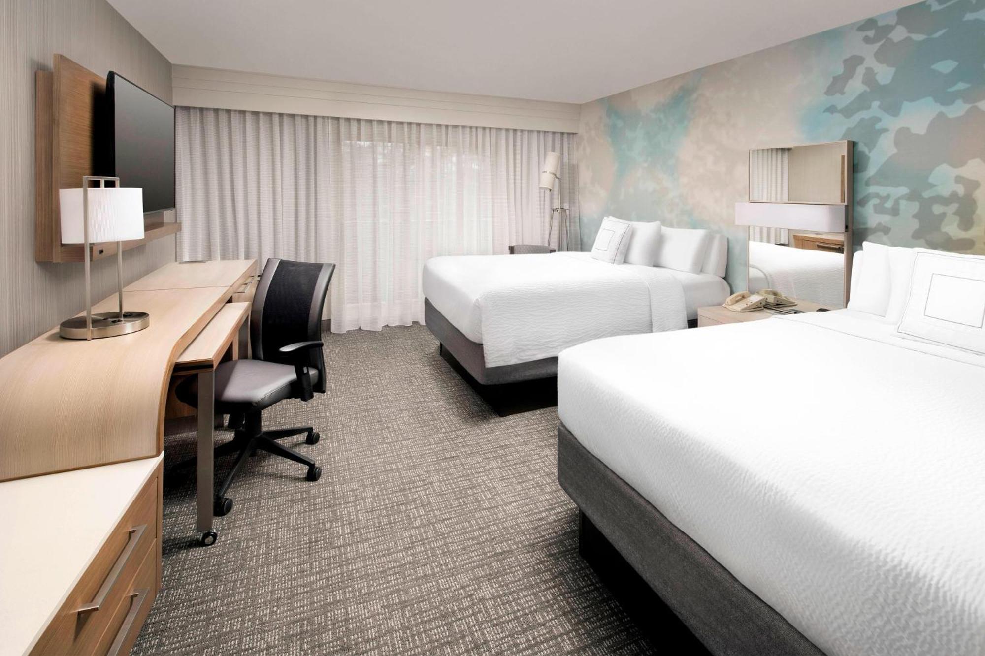 Courtyard By Marriott Portland Hillsboro Hotel Exterior photo