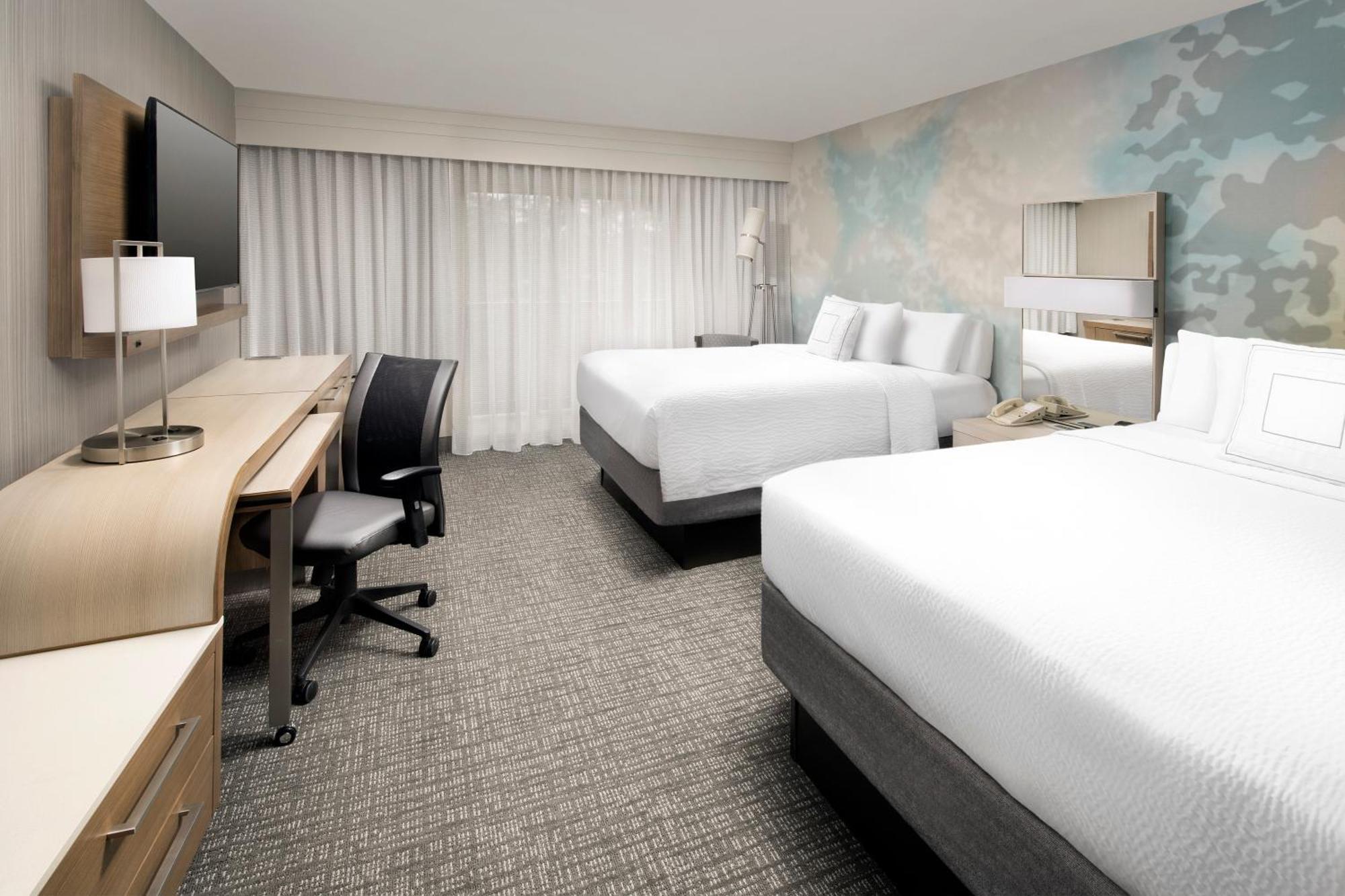 Courtyard By Marriott Portland Hillsboro Hotel Exterior photo