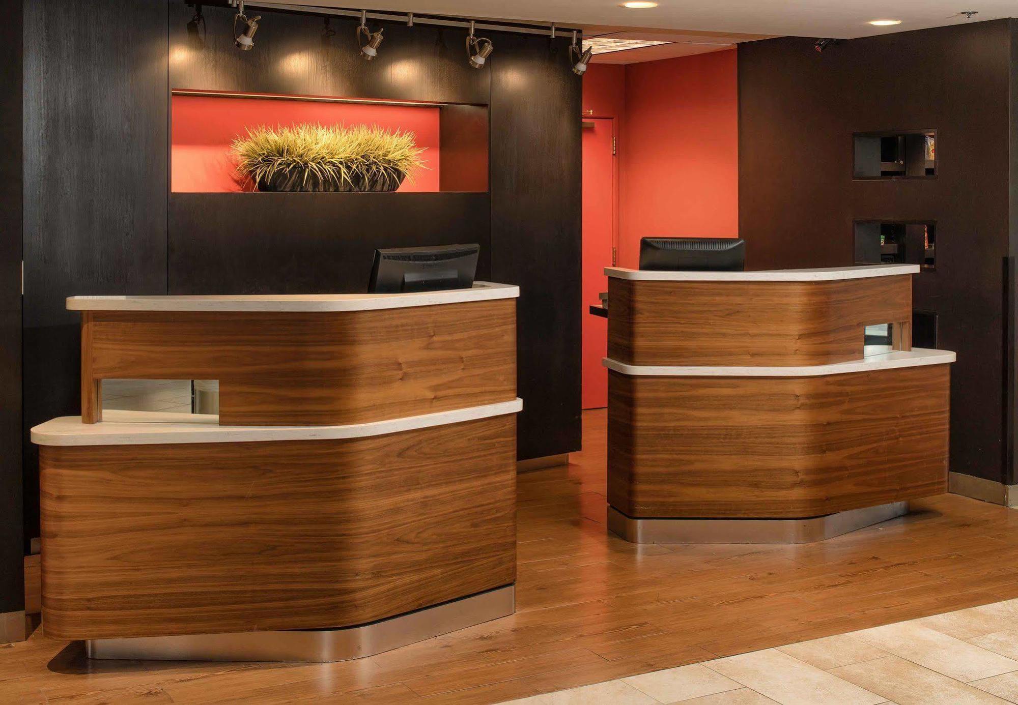 Courtyard By Marriott Portland Hillsboro Hotel Exterior photo