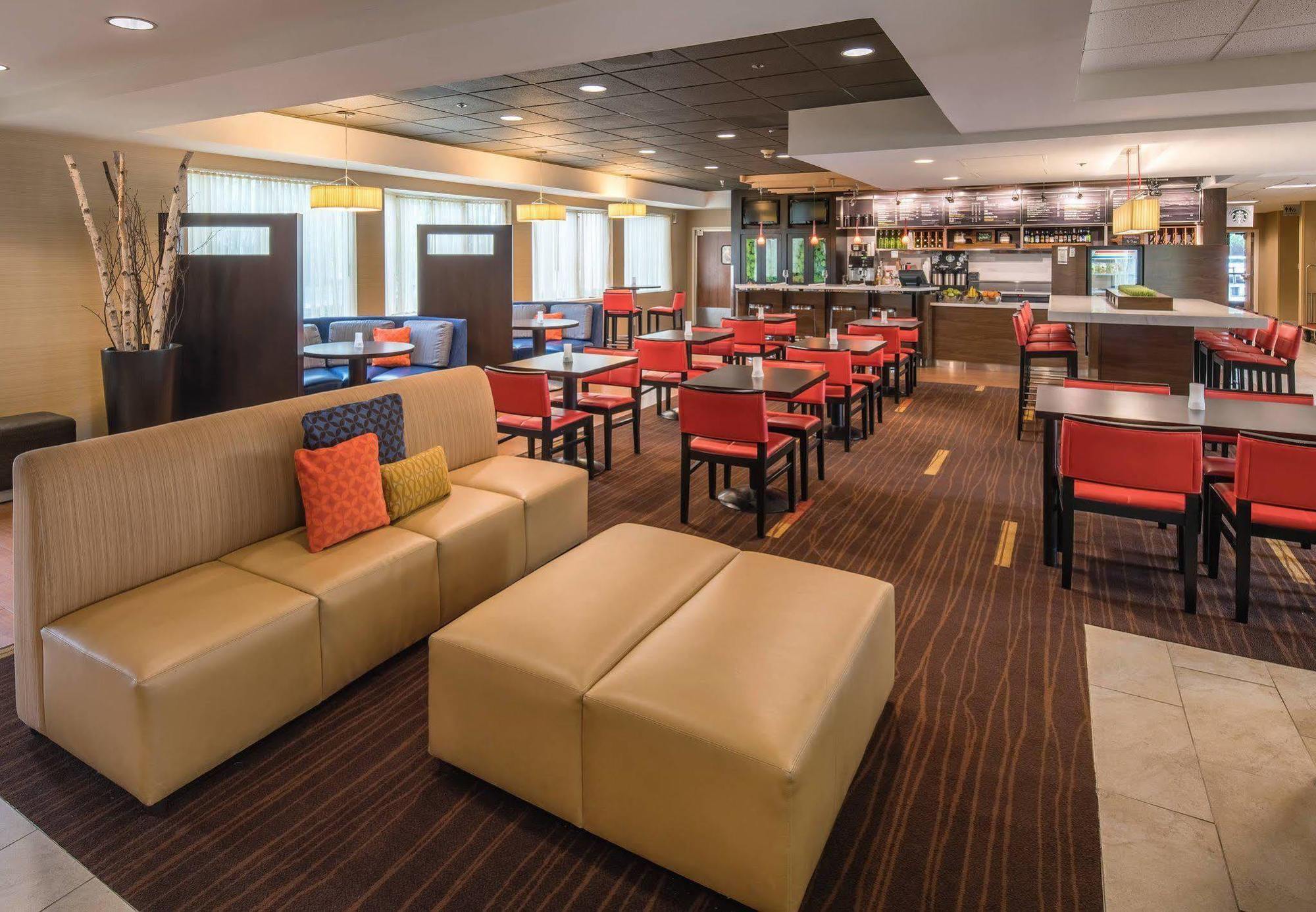 Courtyard By Marriott Portland Hillsboro Hotel Exterior photo