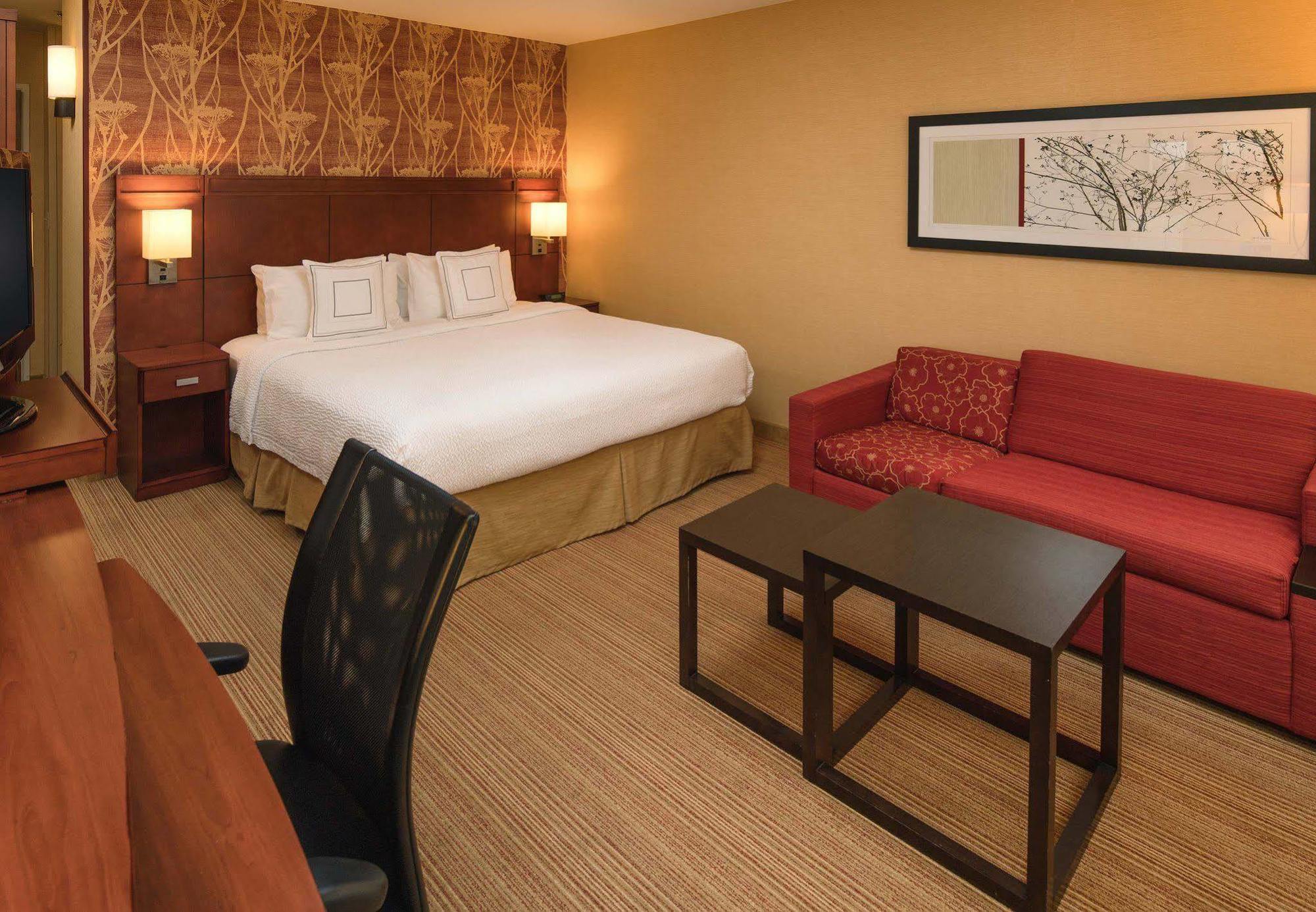 Courtyard By Marriott Portland Hillsboro Hotel Exterior photo