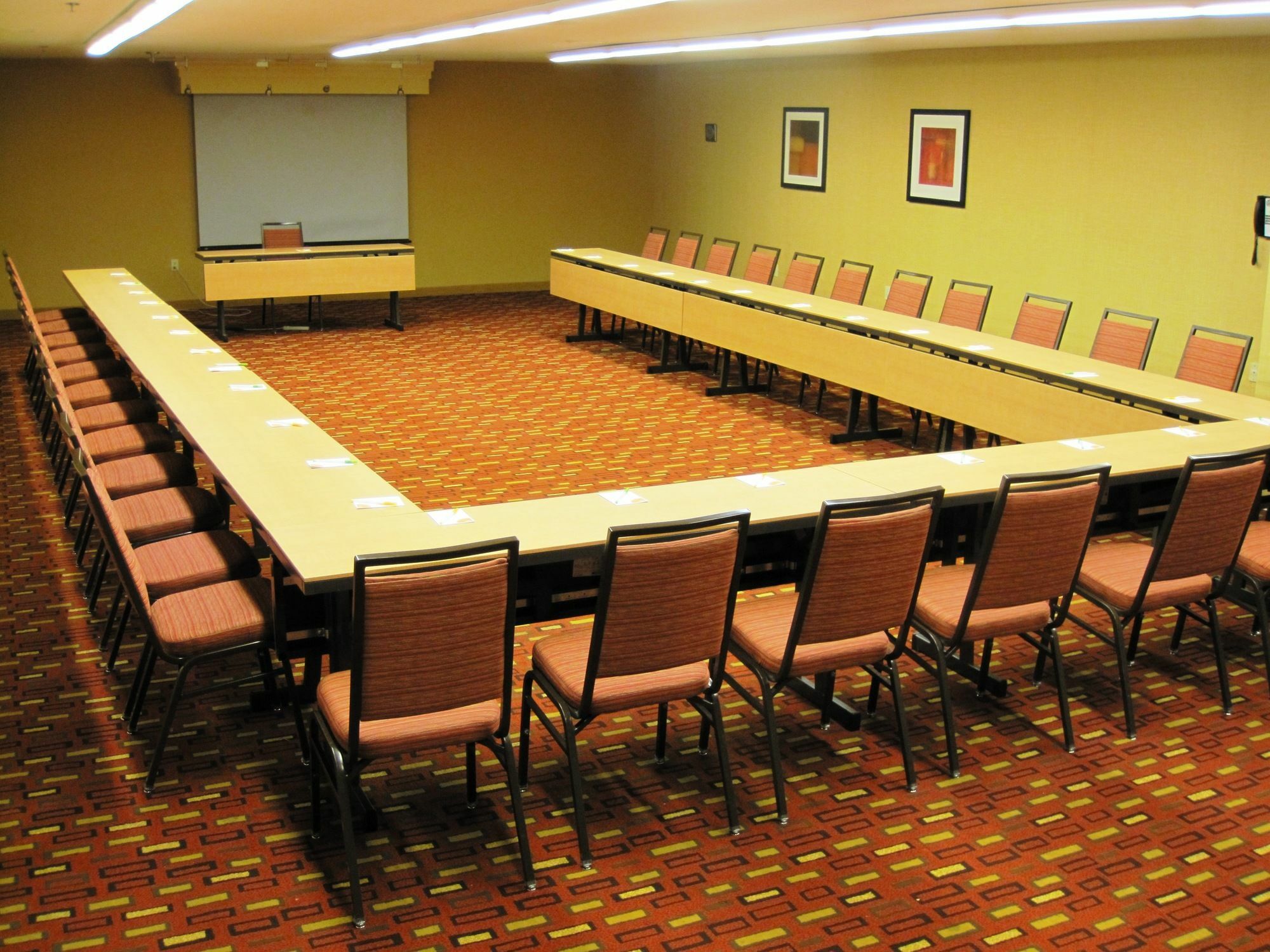 Courtyard By Marriott Portland Hillsboro Hotel Business photo